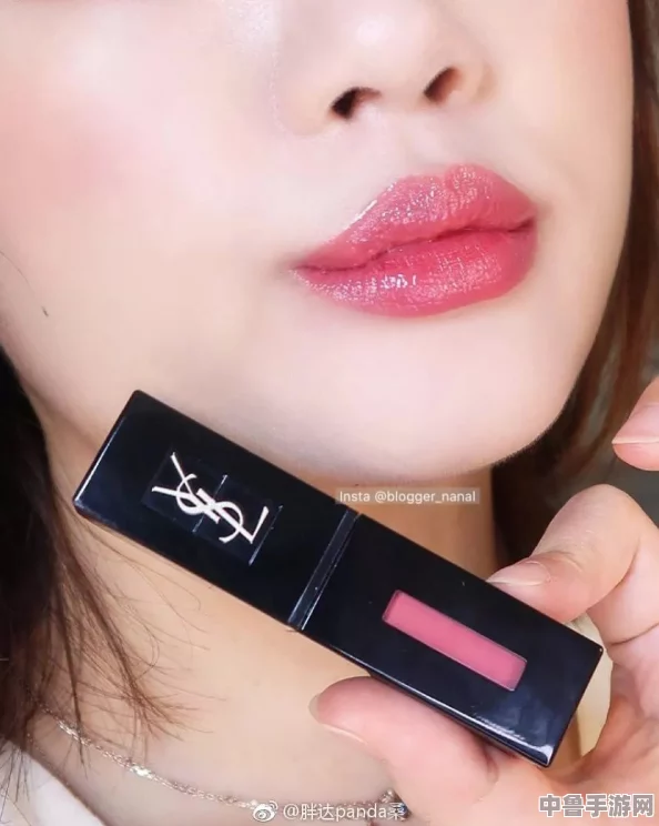 粉嫩诱惑!一抹蜜桃唇色让你秒变女神 ysl蜜桃色推荐 解锁初恋感美唇
