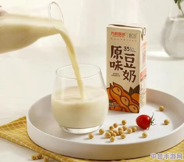 “com.farplace.豆奶：网友热评‘口感丝滑，营养丰富，是我每天的能量来源’”