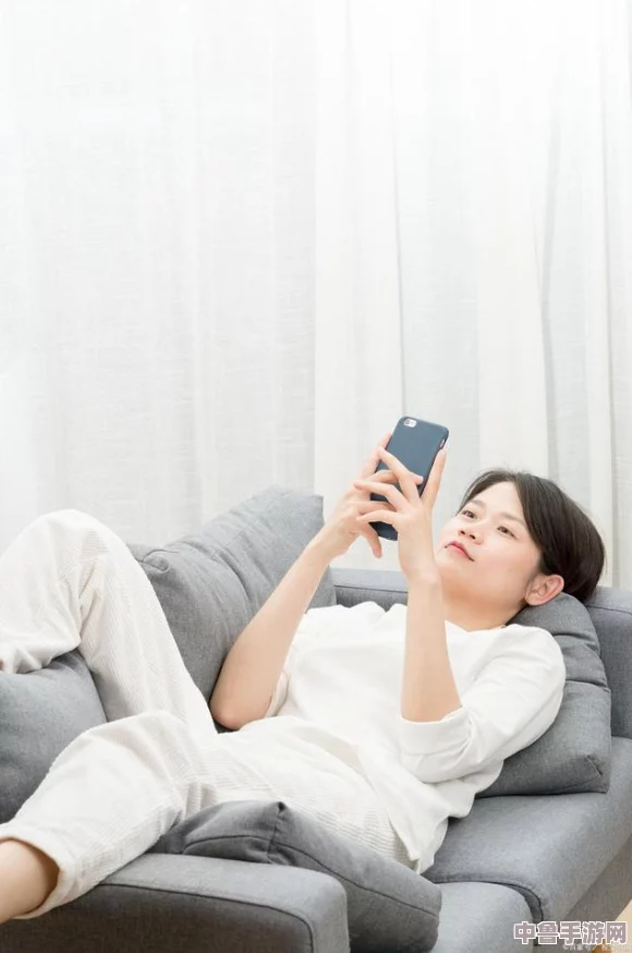 躺平也能赢!国产午睡精品沙发系列,让你休息时光化身游戏达人