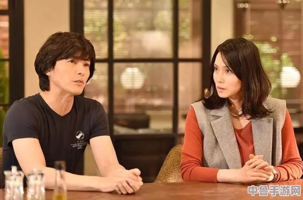 男生女生一起错错错30分钟电视剧：青春迷宫里的爱情拼图，谁能先拼出真心？