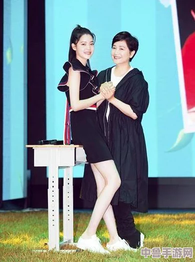孙倩白洁：两姐妹的青春物语,谁能抵挡这场甜蜜又危险的爱情游戏？