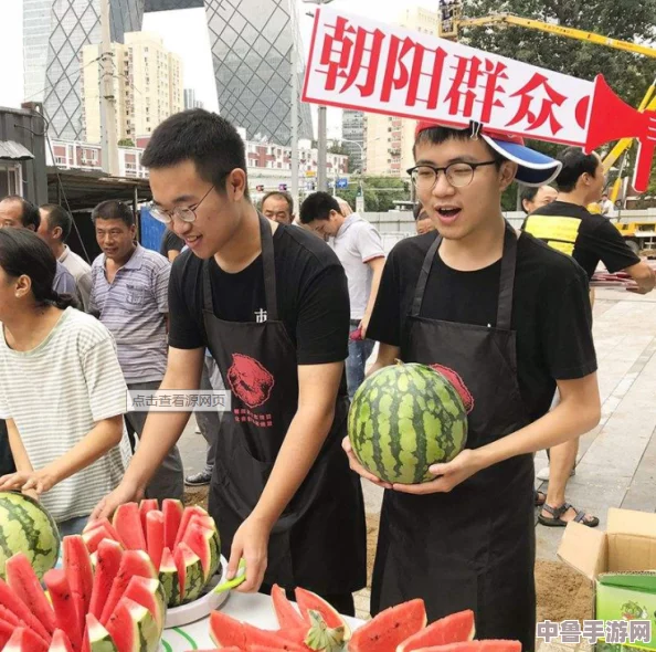 吃瓜网最新官网地址热门：一键登录，开启你的八卦人生，瓜田里的精彩等你来