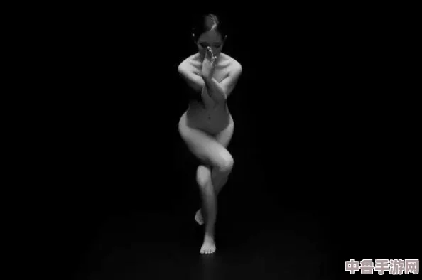 “metcn全部裸体欣赏，网友热评：真实之美让人心动不已，探索身体艺术的极致魅力”